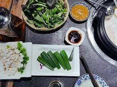 -大匠工房古船木艺术餐厅·猪肚鸡专门店(长白仙岛店)