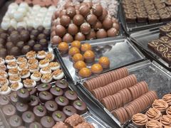 -Laderach 莱德拉(上海环贸iapm店)