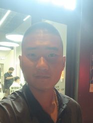 -尤司男士国潮理发馆