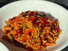 鱼香肉丝-正德楼果木烤鸭·渔家菜(东港店)