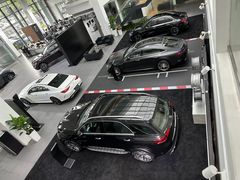 -上海星瀚奔驰4S店(红柳路店)