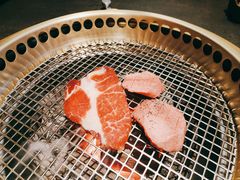 -铭牛烧肉·和牛海鲜自助(高新月牙湖店)