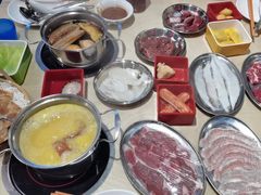 -瑞虹新天地月亮湾