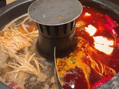 -晓宇重庆火锅(西安荟聚店)