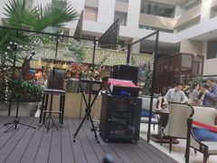 -朗丽兹自助餐厅
