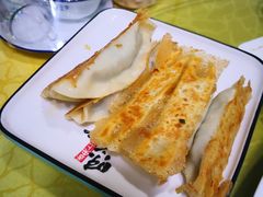 肉三鲜锅贴-春水锅贴·传统鲁菜(大明湖店)