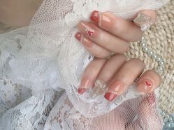 -吉吉靓甲美睫