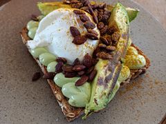 牛油果吐司-BOR Eatery(安福路店)