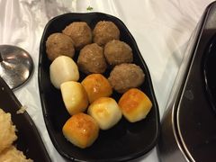 -鲜入围煮花胶鸡海鲜火锅