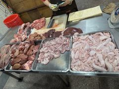 -标记美食新鲜猪杂(兴南大道店)