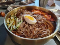 -围炉肉舍丹东海鲜烤肉·烤活鳗(步行街店)