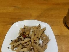 -泉畔人家·老济南经典鲁菜(大明湖店)