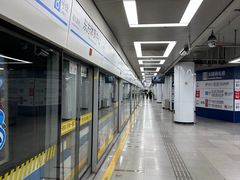 -东方体育中心(地铁站)