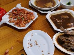 -山里人家土菜馆(茅山店)