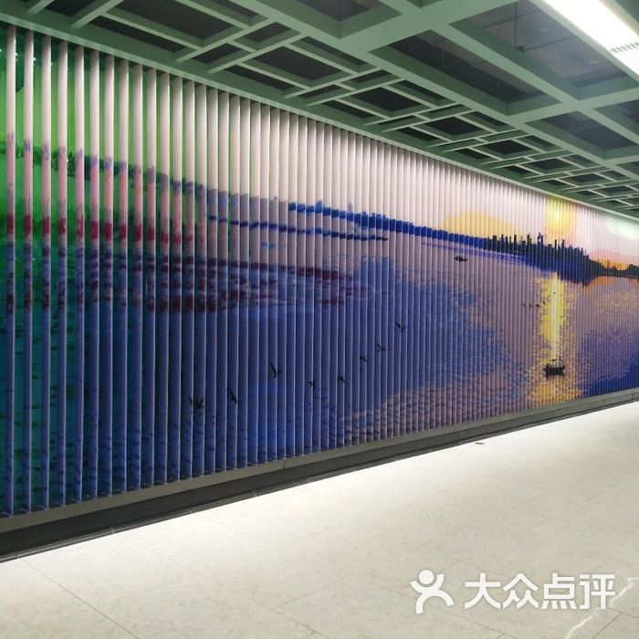 淀山湖大道-地铁站