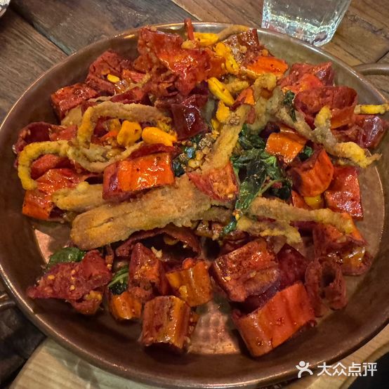 SISTERS BAR RESTAURANT川意酒馆(嘉善老市H楼店)