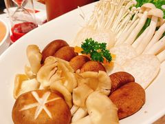 -左庭右院鲜牛肉火锅(环球港店)