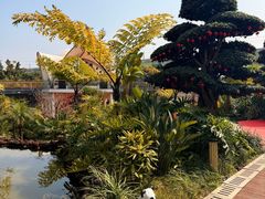 -茅草房·河畔园林火锅