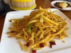 -莲餐厅·湖北菜·潜江小龙虾店(愚园路店)