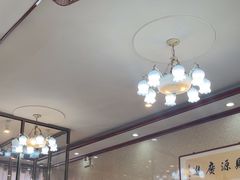 -鸿亨泰杂鱼馆(港馨家园店)