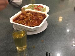 -肖肖酸萝卜鱼火锅(总店)