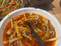 -川堂风·跷脚牛肉·乐山爆炒(宝山日月光店)