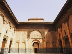 -阿里·本·优素福神学院