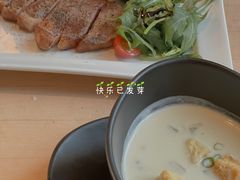 -LENBACH兰巴赫西餐啤酒坊(大连东港店)
