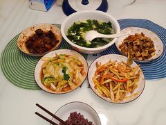 -鲸育宝宝月嫂(徐汇店)