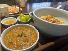 -蟹上黄·蟹黄面·江南糖水(人民广场店)