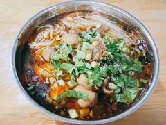 -刘二姐肥肠米粉(总店)