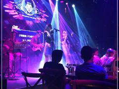 -胡桃里音乐酒馆(白云五号T5 MALL店)