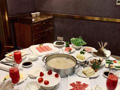 招牌松茸清汤底-洋房火锅(新天地店)