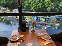 靠窗位-天怡興·百年蒸饺(中心书城店)