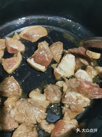今天做了一道韩国裙带牛肉汤，味道杠杠滴