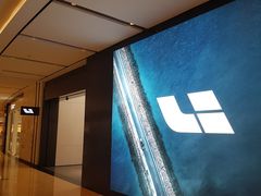 -理想汽车(世纪汇店)