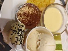 -金马门国际美食百汇(珞喻路店)