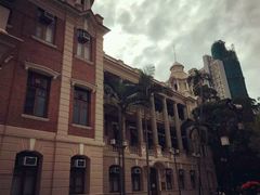 -香港大学