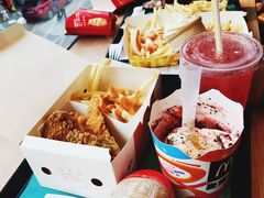 -麦当劳(龙洞店)