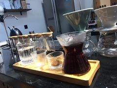 手冲咖啡-线格之间COFFEE