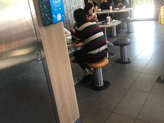 -麦当劳(欢乐谷店)