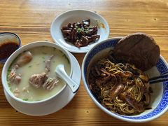 蛤蜊猪肝面-沪西老弄堂面馆(定西路店)