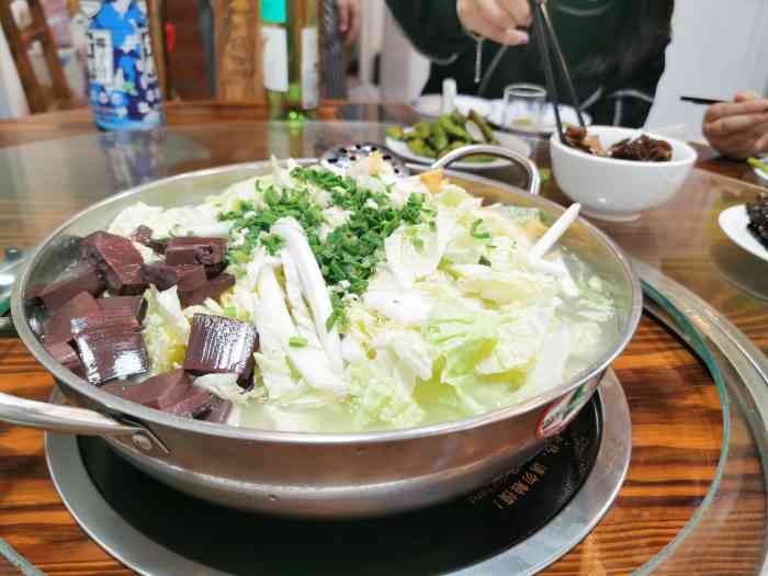 前一阵新开的羊肉店阳光天地门口边上很好找第一次