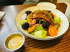 酱香鸡肉藜麦沙拉-blend咖啡部落(卓悦中心店)