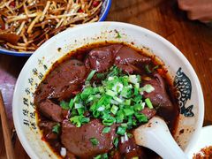-杨三娘跷脚牛肉(羊子山西路店)