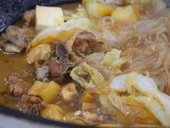 -粘豆包柴火铁锅炖