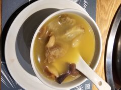 -一朵菌·野生菌探索家火锅(南亚店)