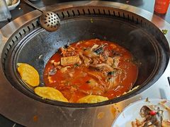 -田家大院东北农家菜铁锅炖(西安总店)