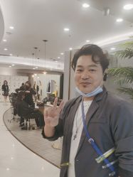 点击看大图 -八佰伴8008星级形象店