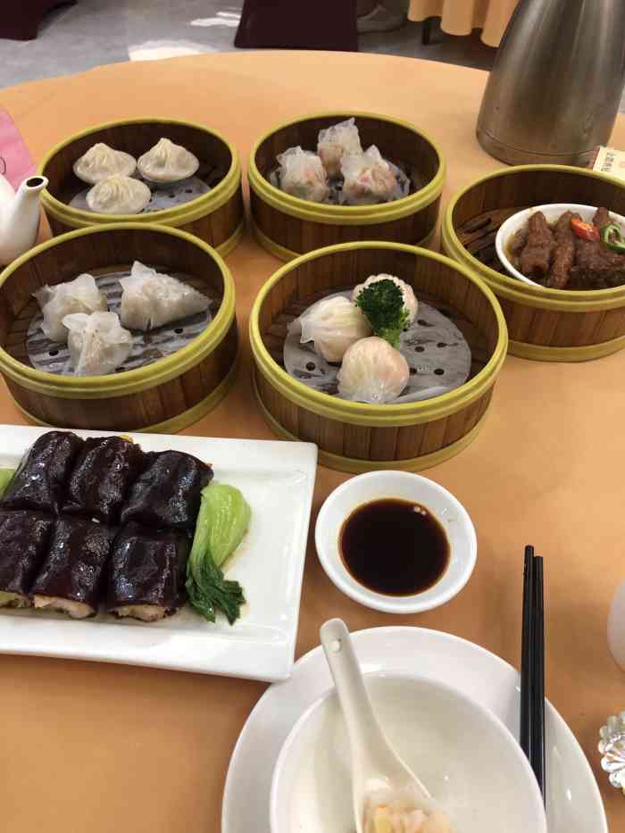 金钻潮庭-"[环境]老式酒楼,正常环境啦.位置不太好."-大众点评移动版